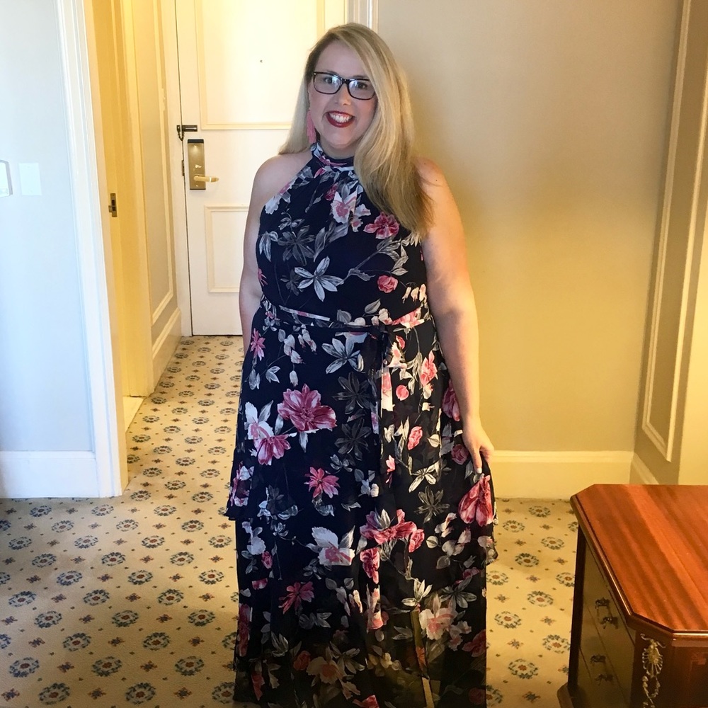 Plus Size ✨ Eliza J Floral Tiered Halter Maxi Gown with Tie Neck Detail Size 18
